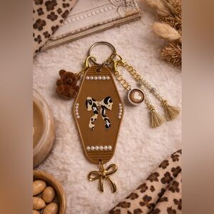 🤎 Cozy Café Teddy Keychain ☕✨